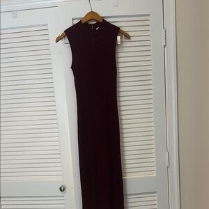 Mock Neck Sleeveless Maroon Dress
